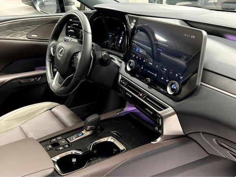 New 2026 Lexus RX 450h AWD image 28