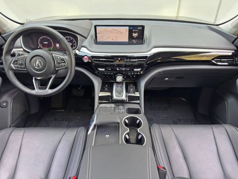 Used 2023 Acura MDX FWD w/ Technology Package image 12