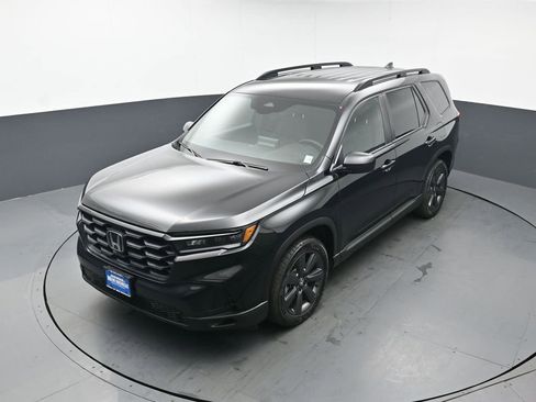 Certified 2025 Honda Pilot Sport image 38