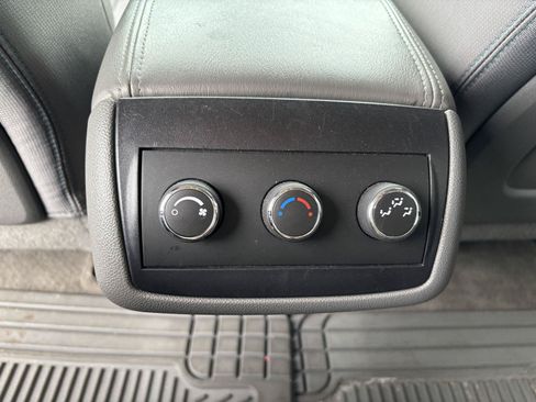 Used 2014 Chevrolet Traverse LS FWD image 22