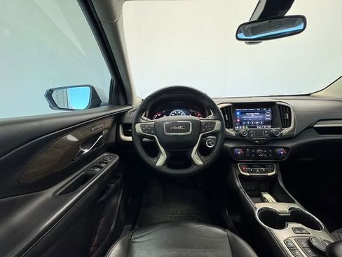 Used 2023 GMC Terrain Denali w/ Denali Premium Package image 21