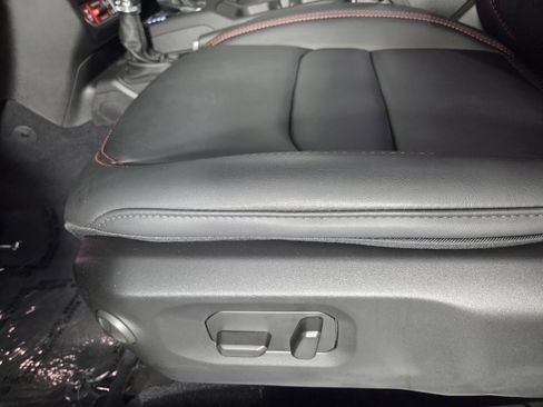 Used 2026 Jeep Wrangler Unlimited Rubicon AWD/4WD image 10