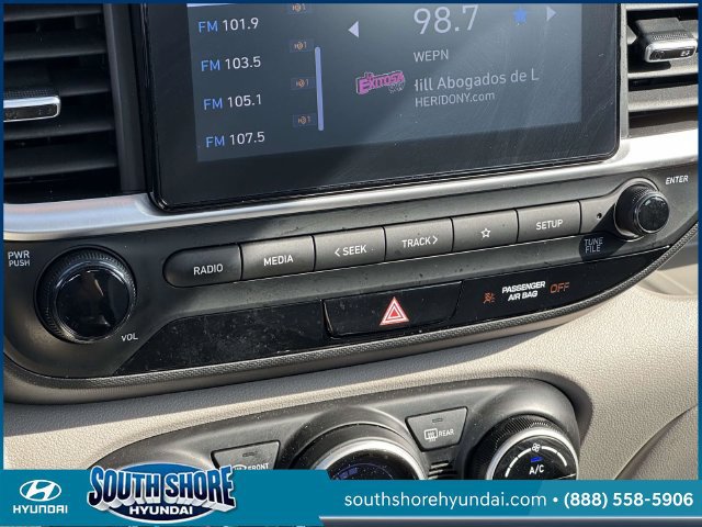 Certified 2024 Hyundai Venue SEL FWD image 29