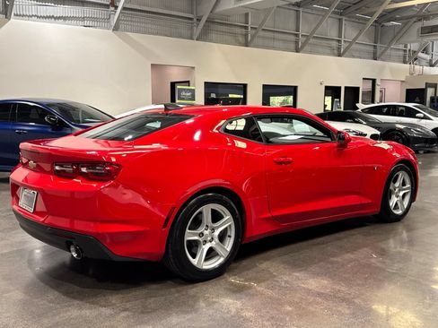 Used 2019 Chevrolet Camaro LT RWD image 15