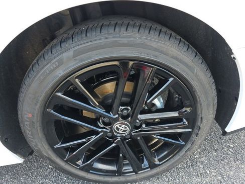 Certified 2025 Toyota Camry SE image 6