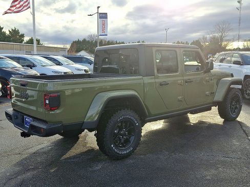 New 2026 Jeep Gladiator Sport image 6