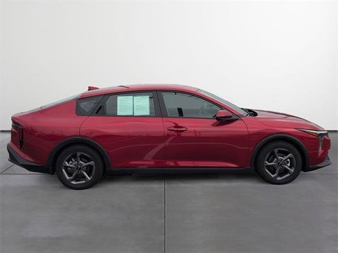 Used 2025 Kia K4 LX image 6