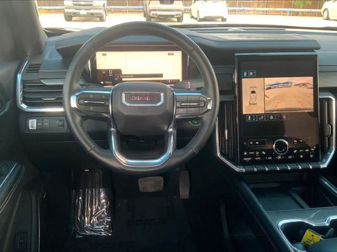 Used 2025 GMC Acadia Elevation image 5