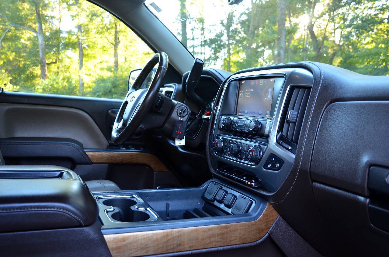 Used 2014 Chevrolet Silverado 1500 LTZ w/ LTZ Plus Package AWD/4WD image 18