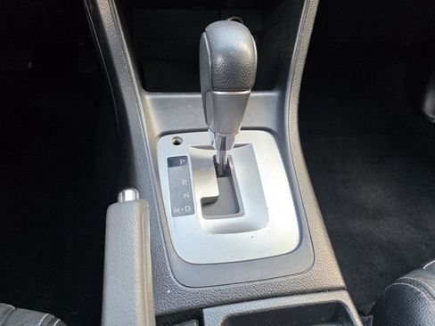 Used 2013 Subaru Crosstrek 2.0i Limited image 18