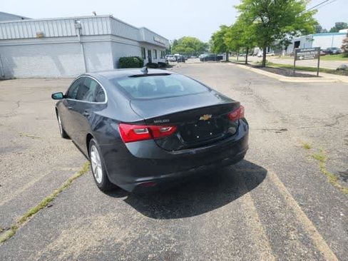Used 2018 Chevrolet Malibu LT w/ Driver Confidence Package FWD image 19