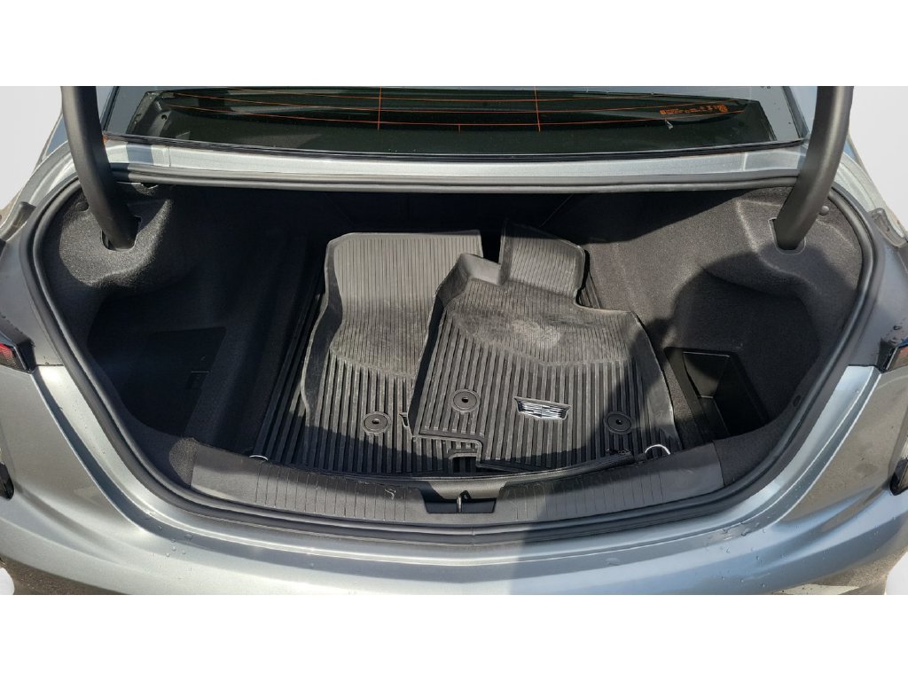 Used 2023 Cadillac CT5 V w/ Platinum Package RWD image 9