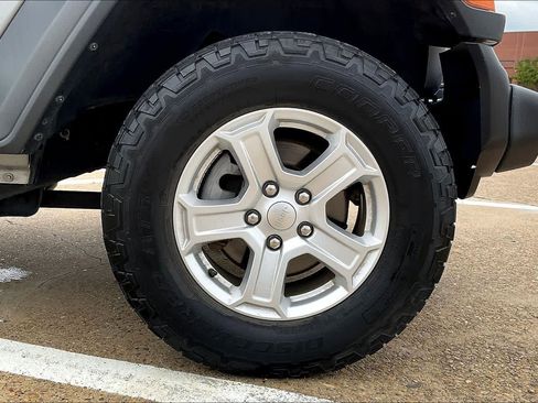 Used 2019 Jeep Wrangler Unlimited Sport S image 8