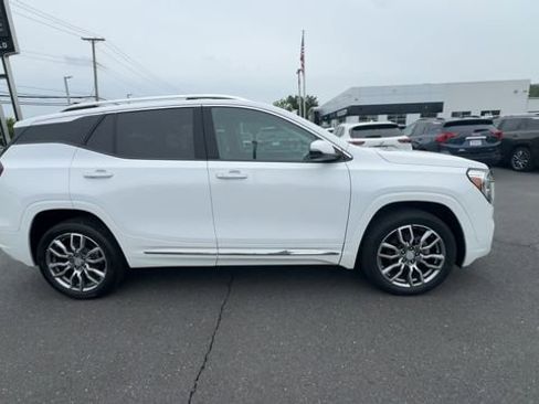Used 2023 GMC Terrain Denali AWD/4WD image 9
