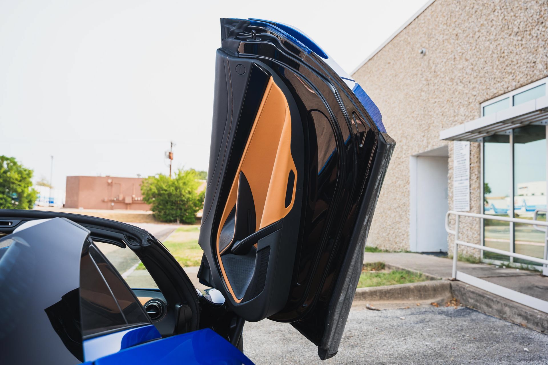 Used 2022 McLaren 765LT RWD image 56