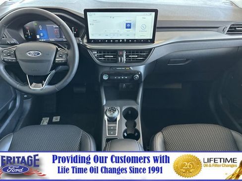 New 2025 Ford Escape SE image 10