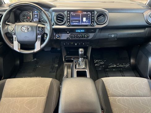 Used 2023 Toyota Tacoma TRD Sport w/ Technology Package RWD image 3