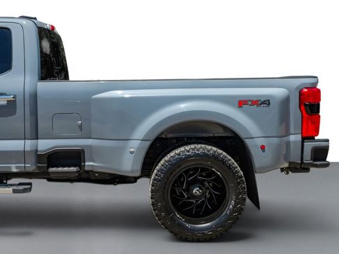 Used 2024 Ford F350 Lariat w/ Chrome Package AWD/4WD image 12
