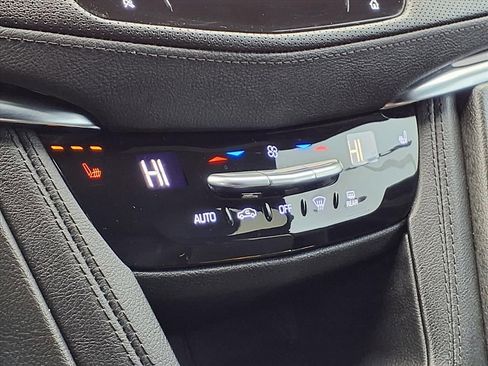 Certified 2022 Cadillac XT5 Luxury image 25