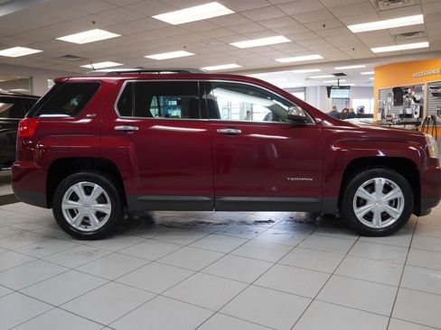 Used 2017 GMC Terrain SLT image 15