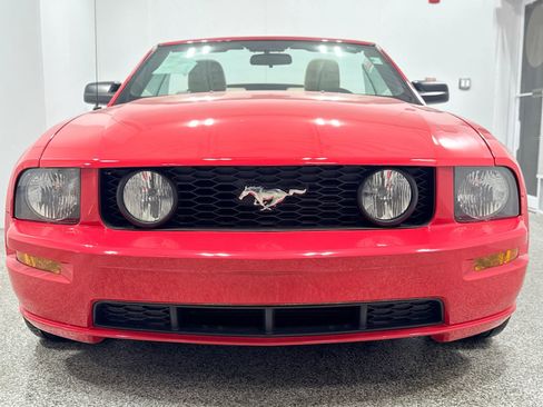 Used 2007 Ford Mustang GT Premium image 2