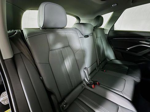 Used 2025 Audi Q5 Premium Plus w/ Premium Plus image 27