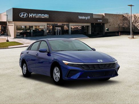 New 2026 Hyundai Elantra SE image 10