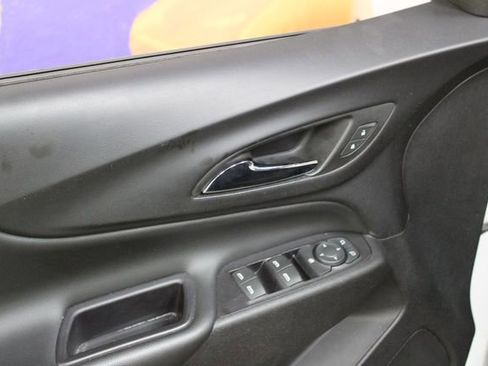 Used 2019 Chevrolet Equinox LT AWD/4WD image 13