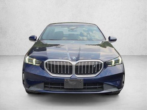 Used 2024 BMW i5 eDrive40i w/ Convenience Package RWD image 2