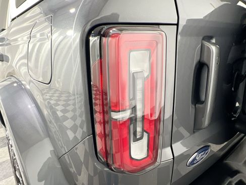 Used 2023 Ford Bronco Outer Banks image 16