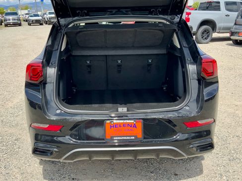 Used 2024 Buick Encore GX Sport Touring AWD/4WD image 18