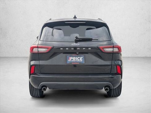 Used 2023 Ford Escape ST-Line image 6