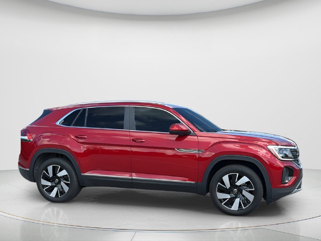 Certified 2025 Volkswagen Atlas Cross Sport SEL AWD/4WD image 8
