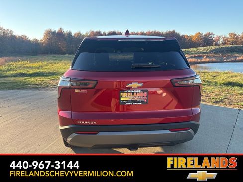 New 2026 Chevrolet Equinox LT image 8