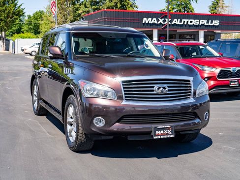 Used 2011 INFINITI QX56 4WD w/ Theater Pkg image 2