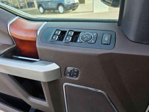 Used 2022 Ford F350 King Ranch w/ Chrome Package image 8