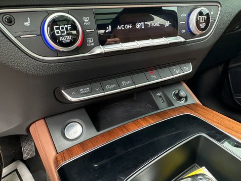 Used 2022 Audi Q5 2.0T Premium Plus image 26