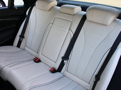 Used 2018 Mercedes-Benz S 450 Sedan image 12