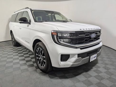 Certified 2025 Ford Expedition Max Platinum AWD/4WD image 1
