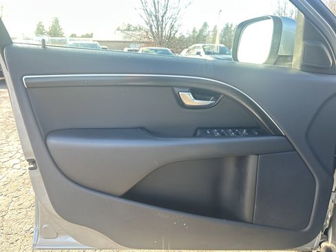 Used 2012 Volvo XC70 3.2 image 13