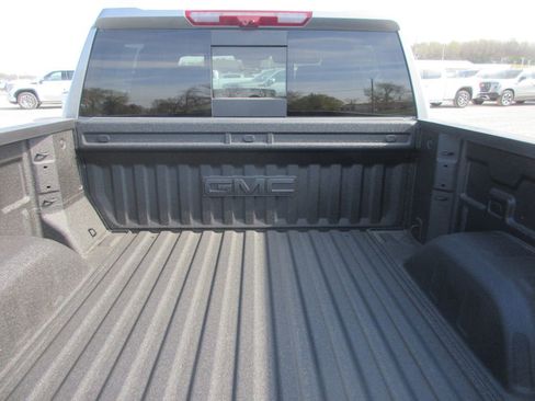 New 2026 GMC Sierra 1500 AT4 w/ AT4 Premium Package image 7