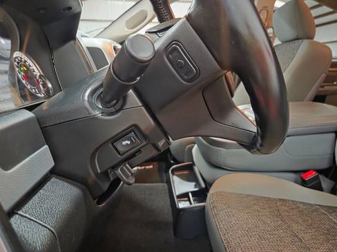 Used 2018 RAM 2500 Big Horn image 42