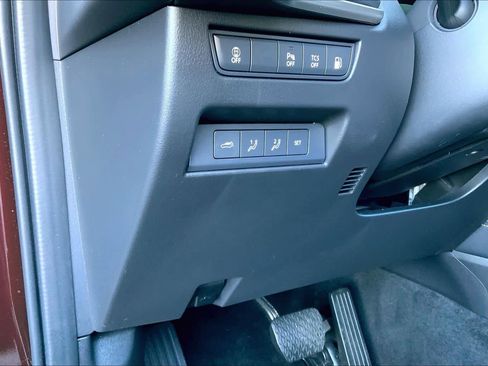 Used 2024 MAZDA CX-90 Plug-In Hybrid w/ Premium Pkg image 36