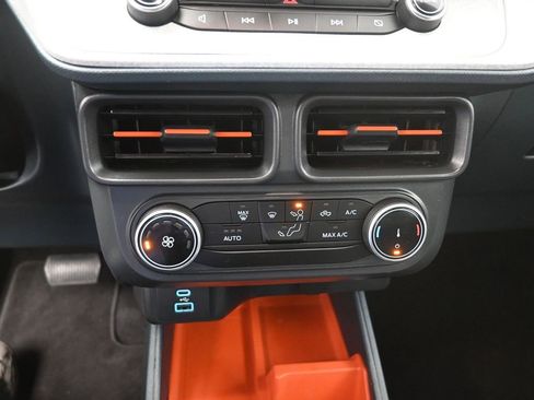 Used 2024 Ford Maverick XLT image 9