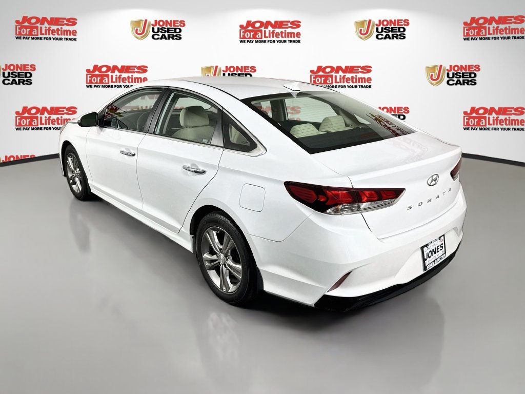 Used 2019 Hyundai Sonata SEL w/ Winter Weather Package FWD image 2