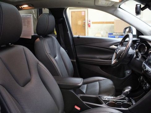 Used 2023 Buick Encore GX Essence w/ Experience Buick Package FWD image 12