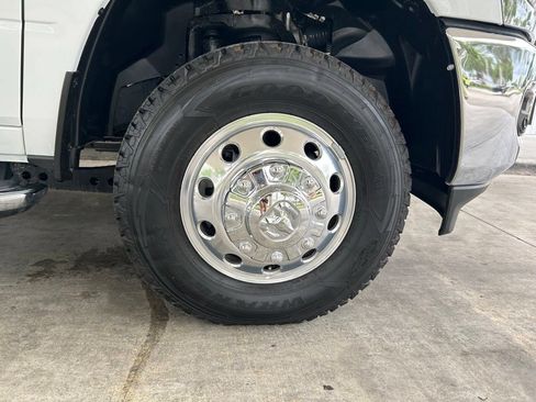 Used 2025 RAM 3500 Big Horn AWD/4WD image 24