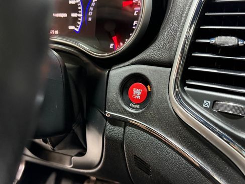 Used 2014 Jeep Grand Cherokee SRT8 w/ Luxury Group II AWD/4WD image 66