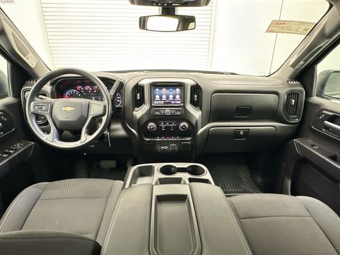 Certified 2021 Chevrolet Silverado 1500 Custom AWD/4WD image 15
