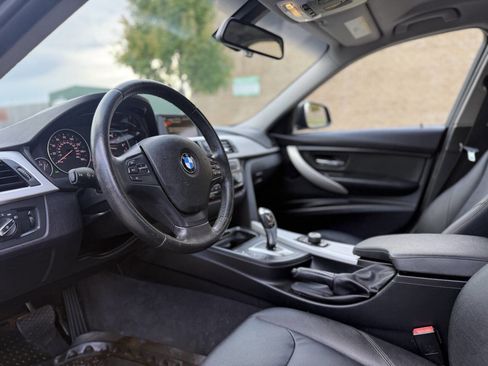Used 2016 BMW 320i Sedan image 13